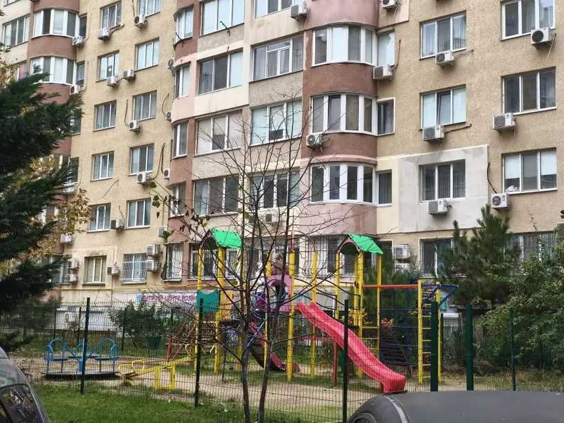 816