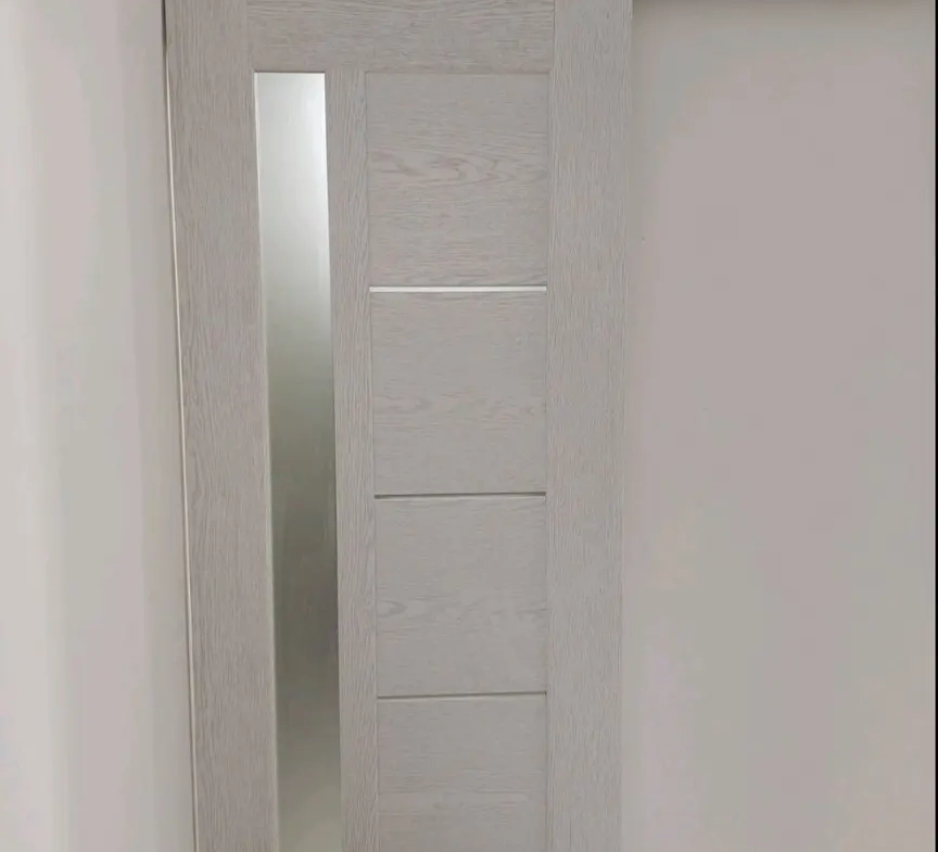 864